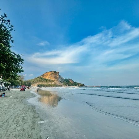 Sea&Mountain View,5 Mins Walk To Famous Beach With King Size Bed Хуахін Екстер'єр фото