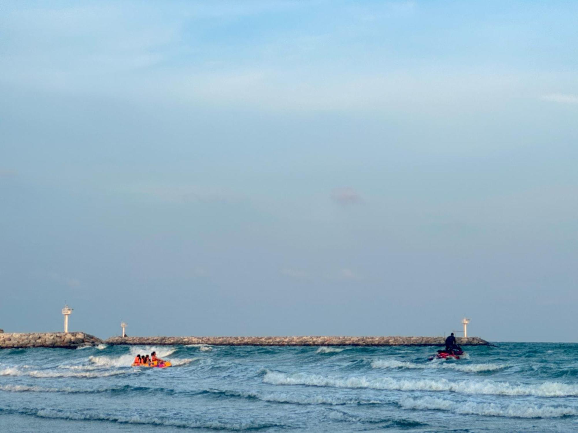 Sea&Mountain View,5 Mins Walk To Famous Beach With King Size Bed Хуахін Екстер'єр фото